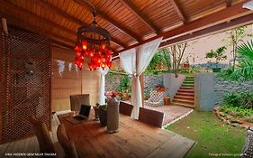 Hidden Garden Suites